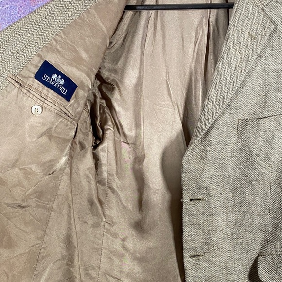 Stafford Men’s 42R Beige Herringbone Blazer Jacket Two Button Classic Sport Coat - Picture 7 of 12